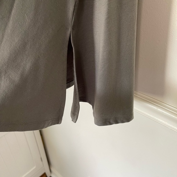 LuLaRoe gray tunic - Picture 2 of 5